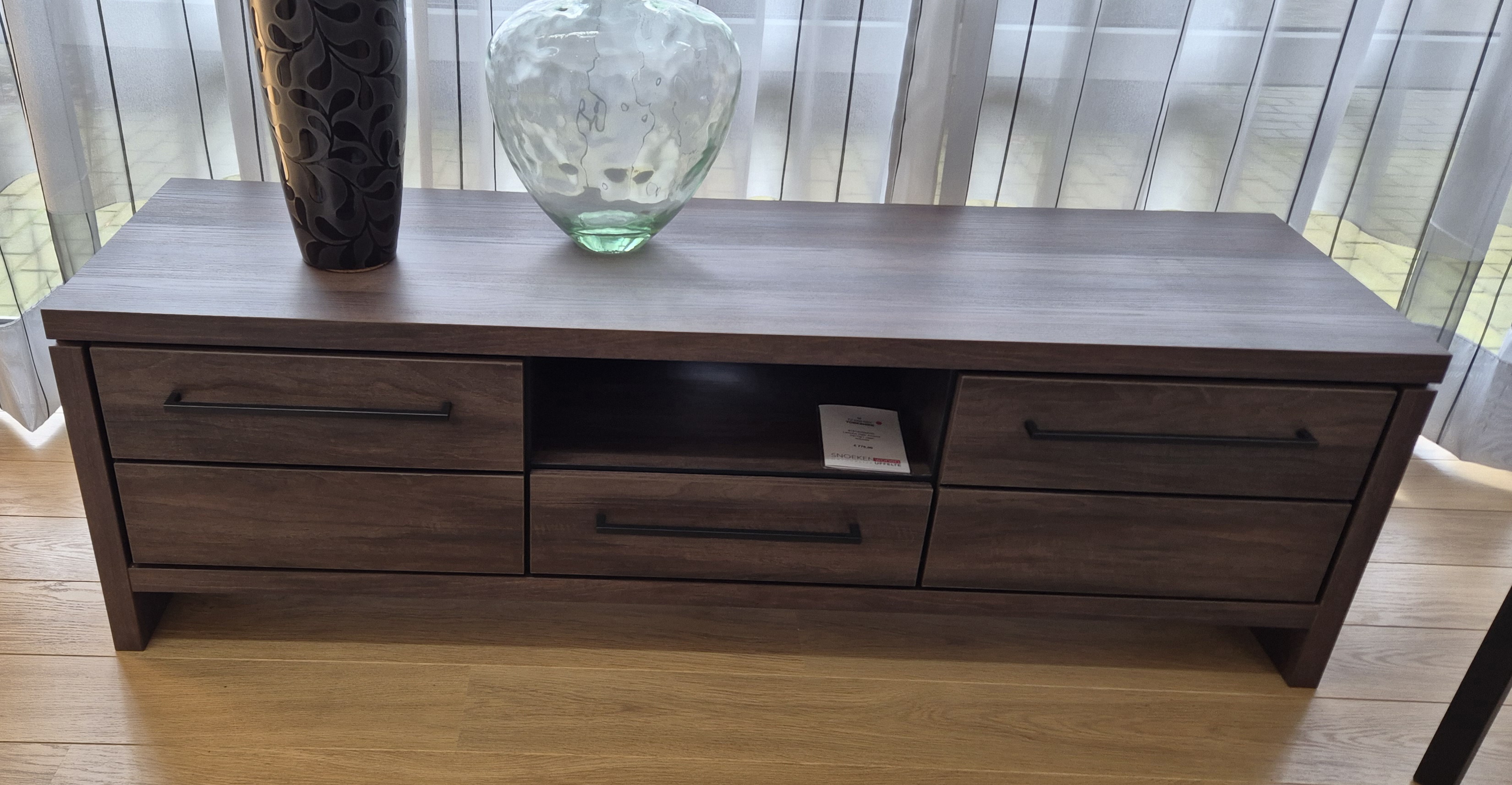 Sheffield TV-kast lamulux B161xH50xD45